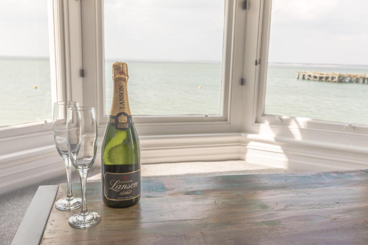 Pier View Apartment Totland  Ngoại thất bức ảnh